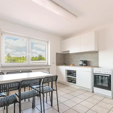 Monteurapartment I 8 Betten I Kueche I Waschmaschine I Balkon Lejlighed Munster (Darmstadt-Dieburg)