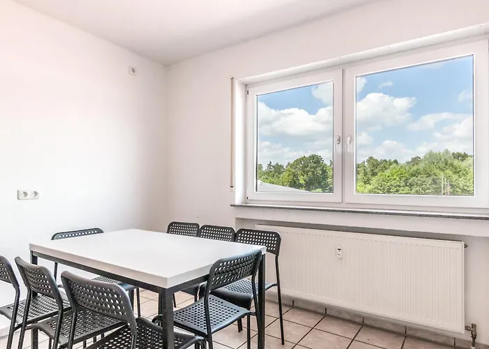 Apartment Monteurapartment I 8 Betten I Kueche I Waschmaschine I Balkon *