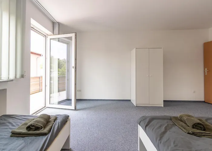 Monteurapartment I 8 Betten I Kueche I Waschmaschine I Balkon *