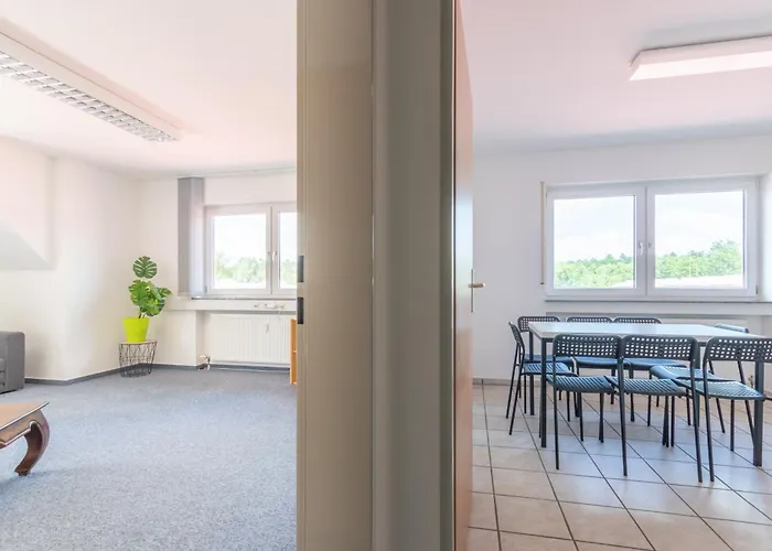 Monteurapartment I 8 Betten I Kueche I Waschmaschine I Balkon *